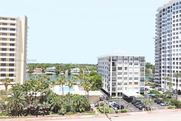 Property Photo: 5601 Collins Ave 720 FL 33140