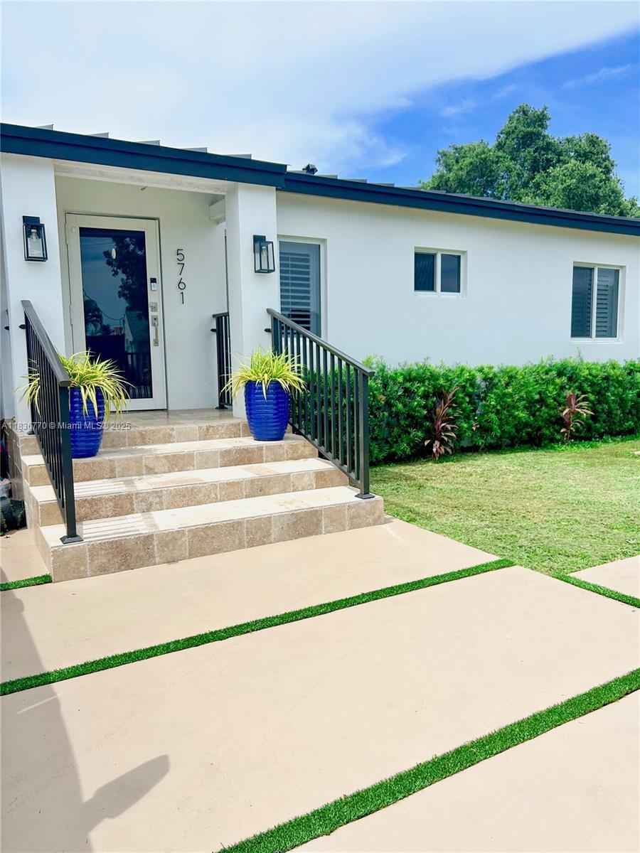 Property Photo: