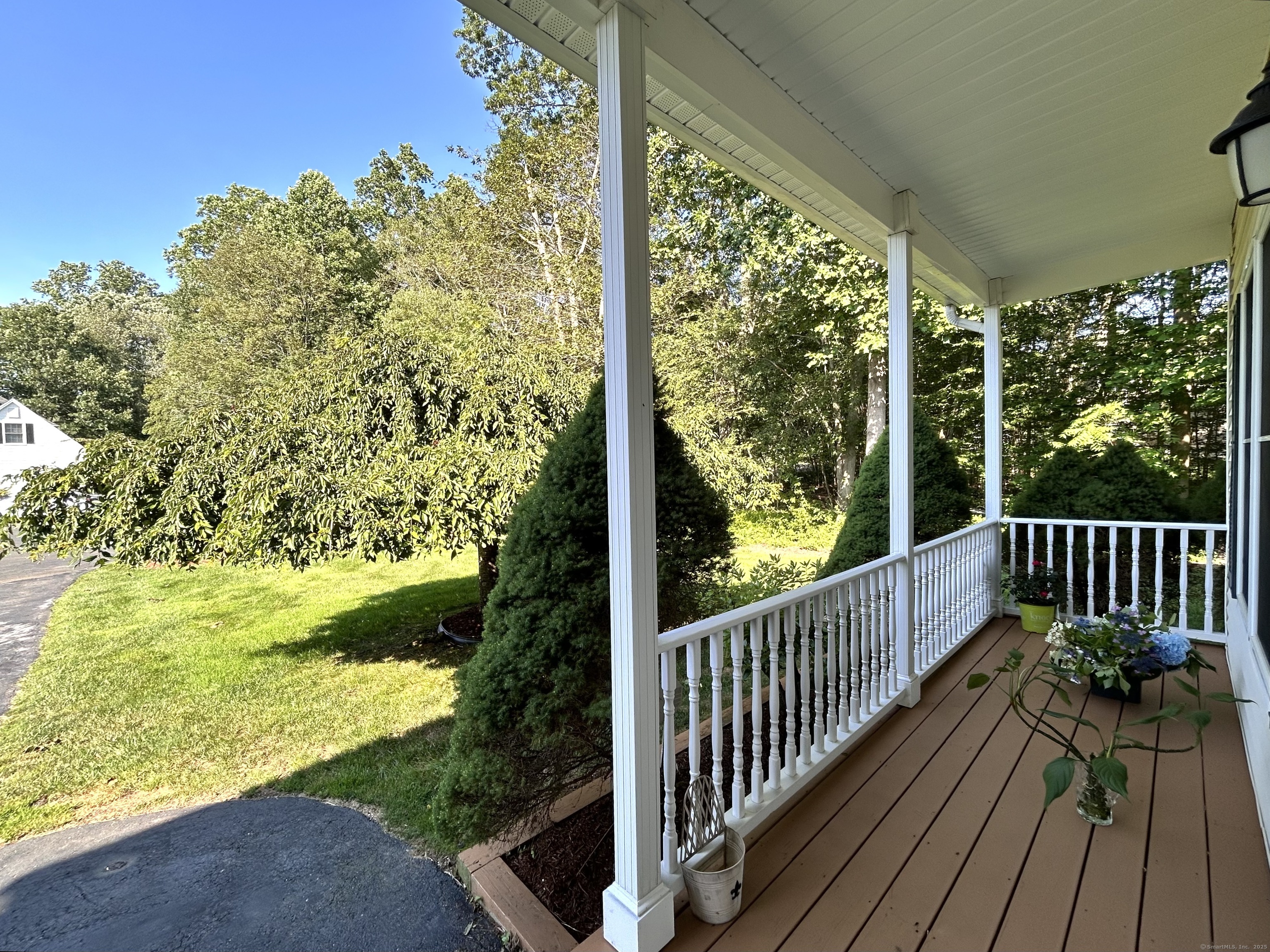 Property Photo: 41 Calloway Drive CT 06461