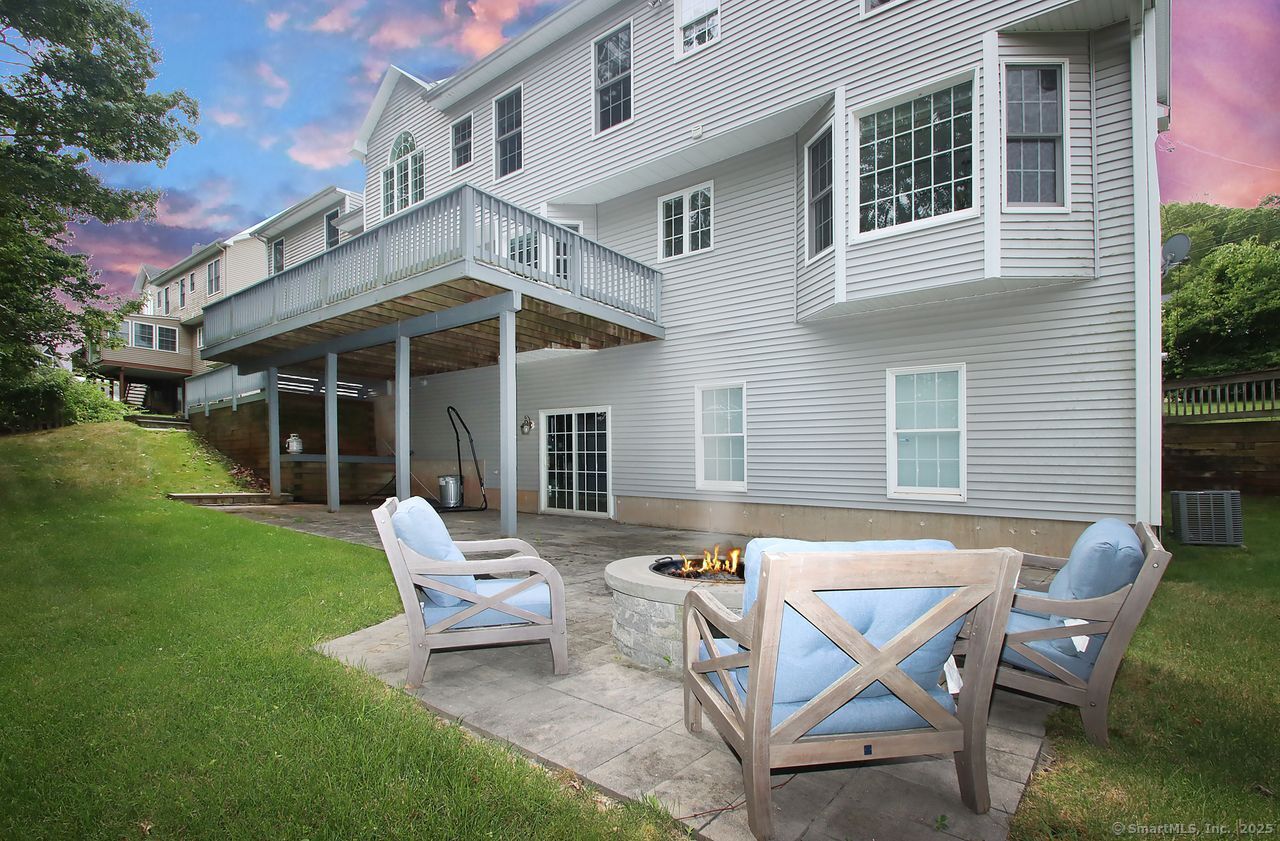 Property Photo: 29 Quarry Lane CT 06518