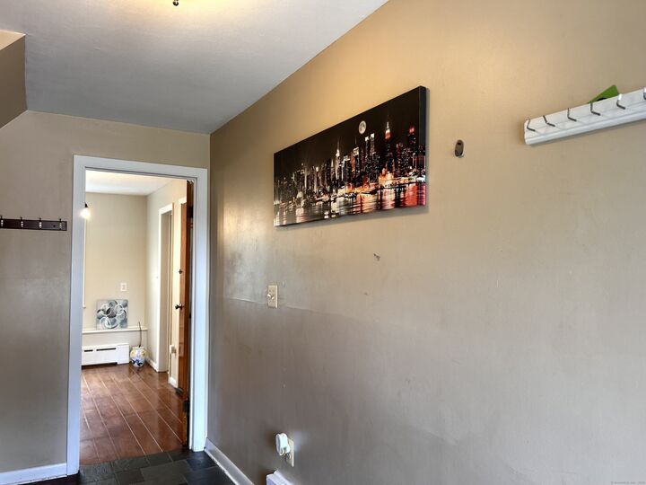 Property Photo:  2 Wentworth Street  CT 06460 