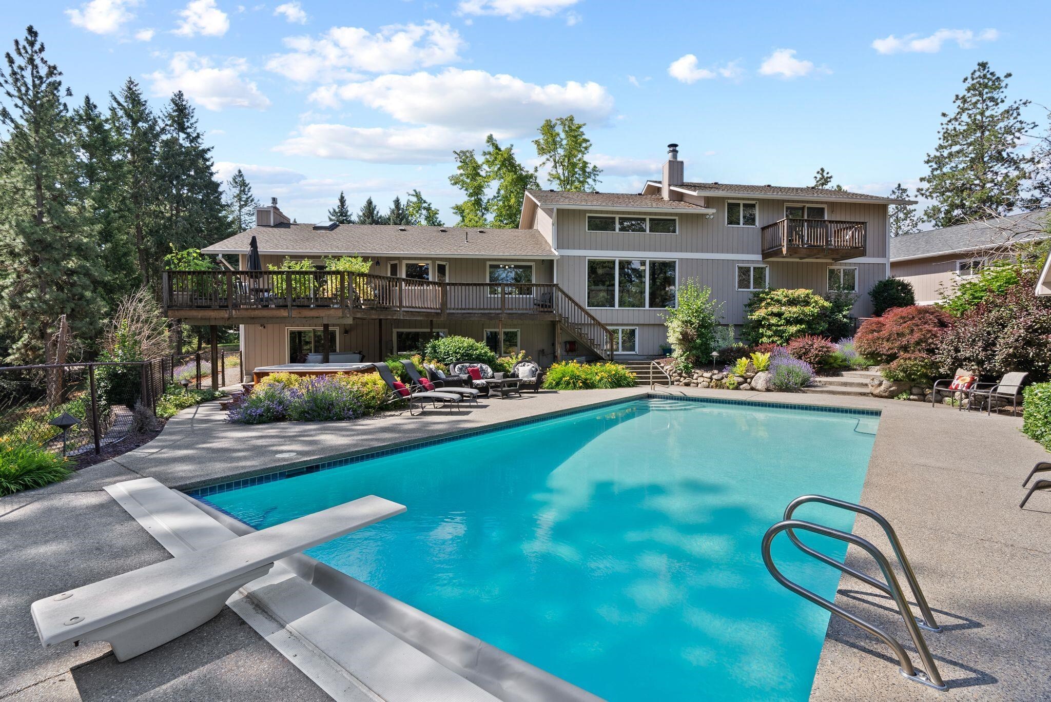 Property Photo:  5321 Pinebrook Ct  WA 99206 