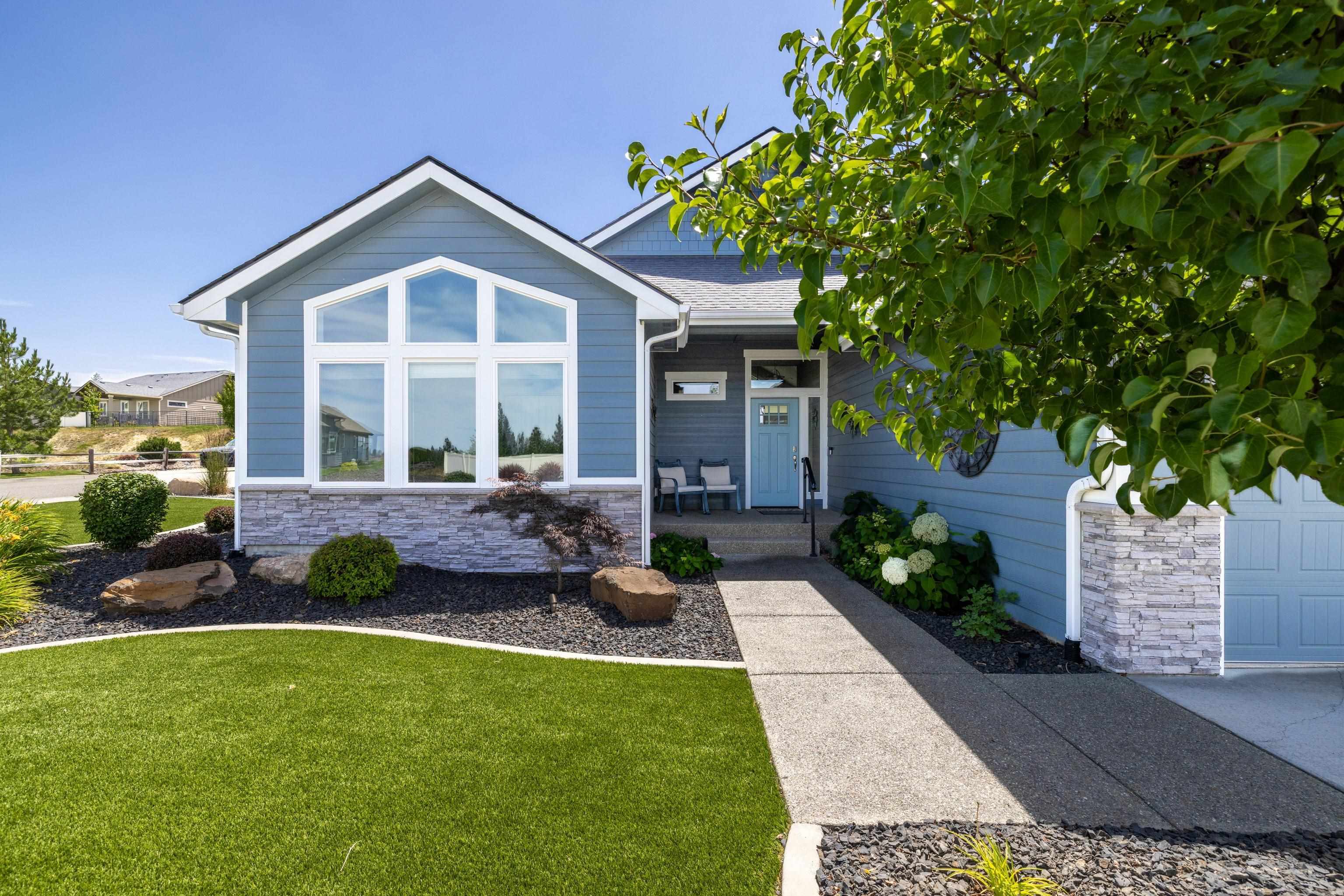Property Photo:  705 W Basalt Ridge Dr  WA 99224 