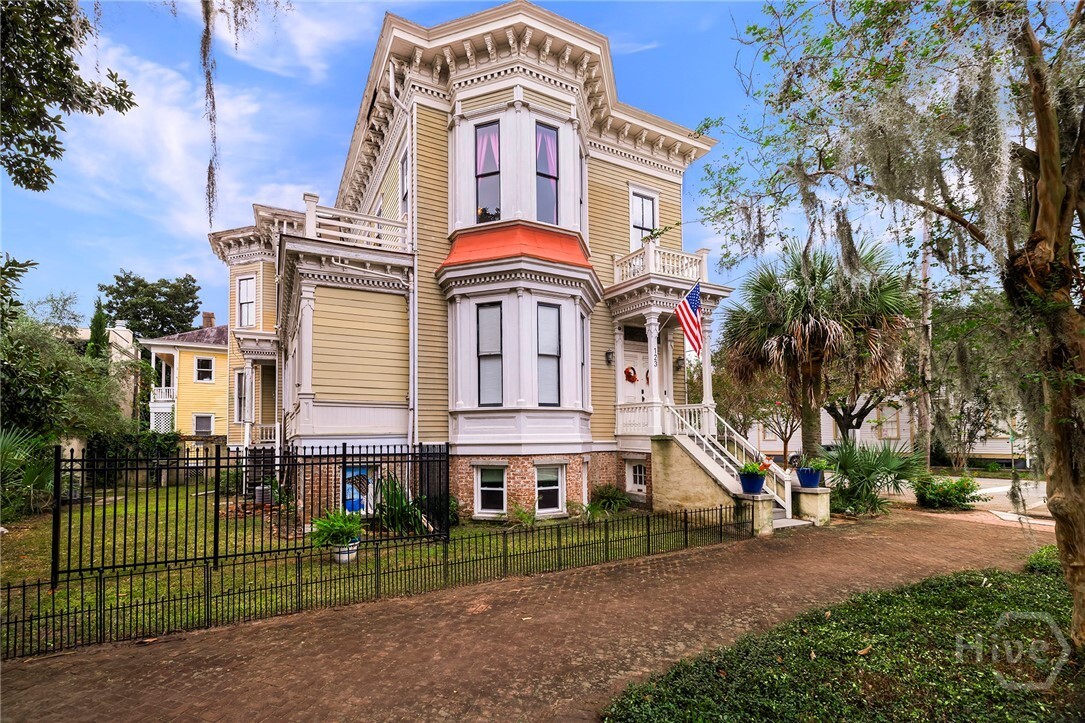 123 W Gwinnett Street  Savannah GA 31401 photo