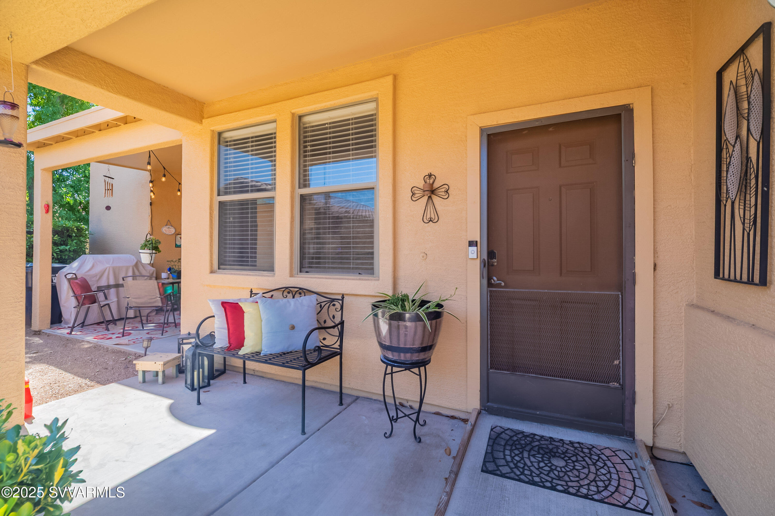 Property Photo: 1141 S 17th St AZ 86326