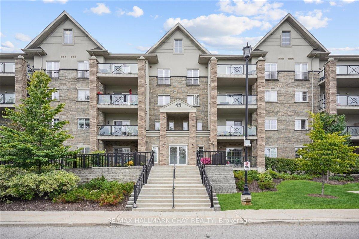 Property Photo: 45 Ferndale Drive S 408 ON L4N 5W7