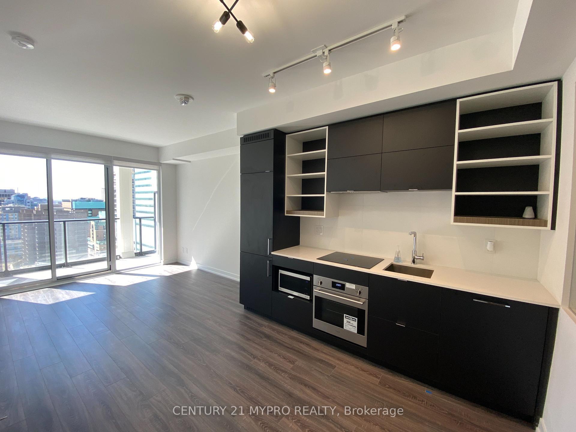 Photo de la propriété: 20 Edward Street 1714 ON M5G 1C9