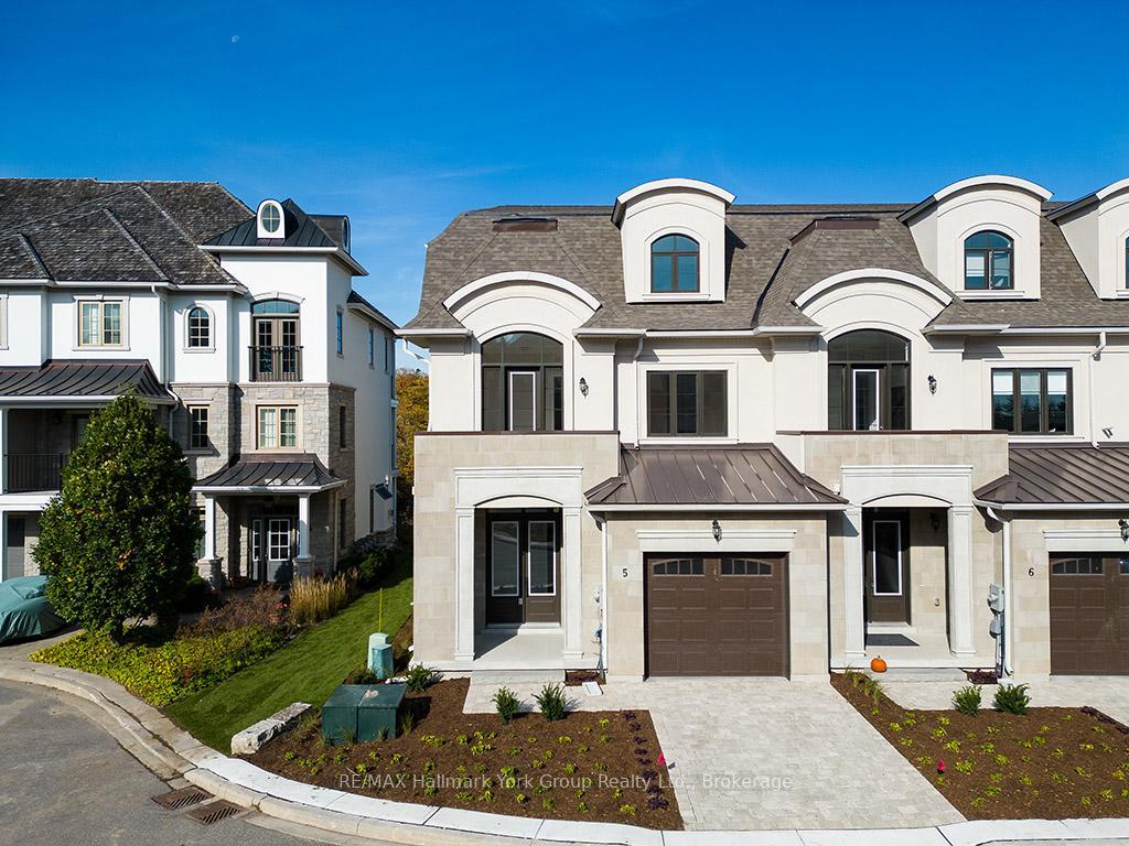 Property Photo: 5-11 Bay Street E ON N0H 2P0