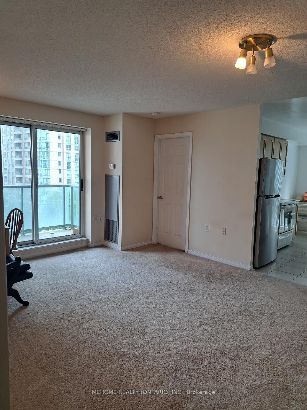 Property Photo: 22 Olive Avenue #906 ON M2N 7G6