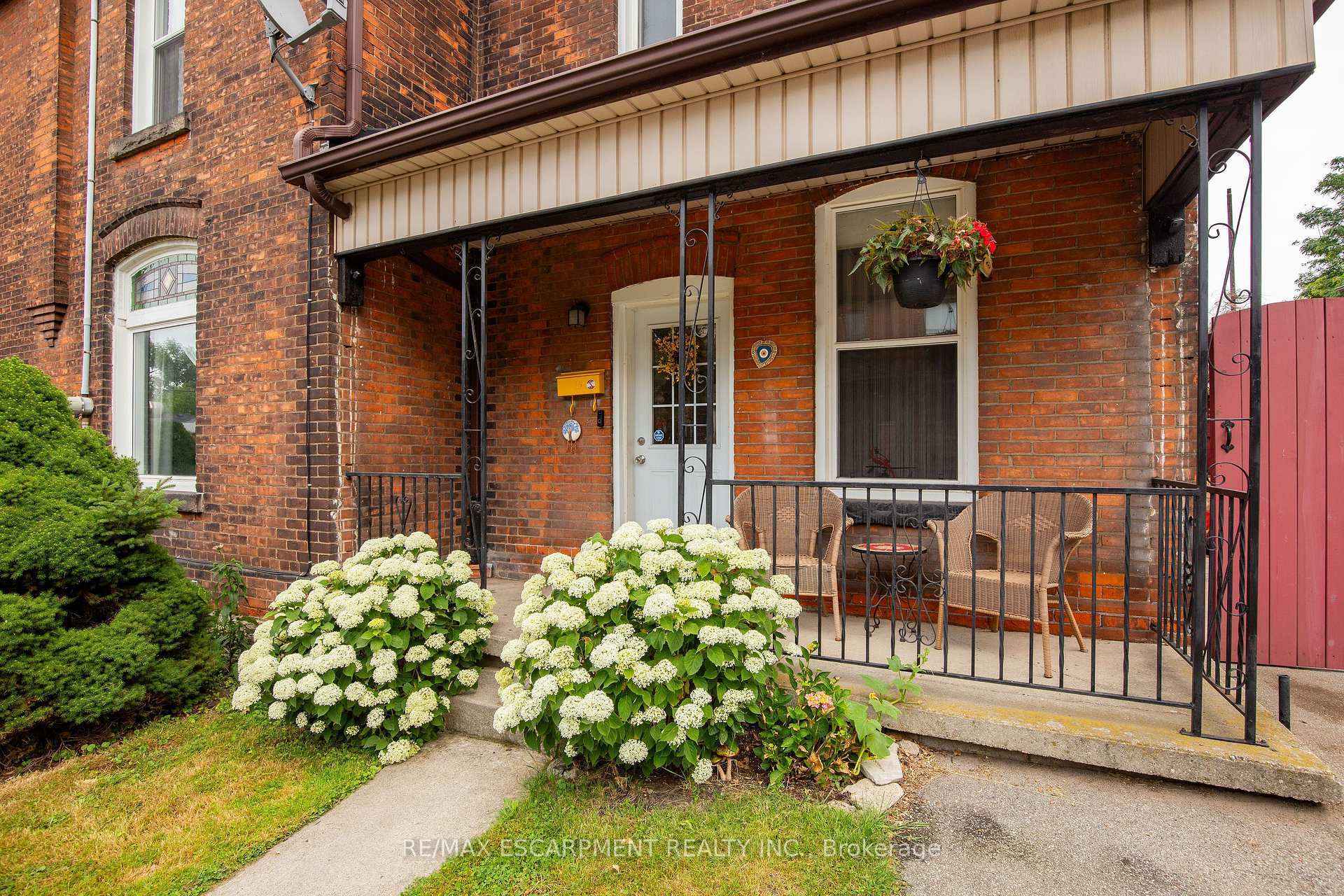 Property Photo: