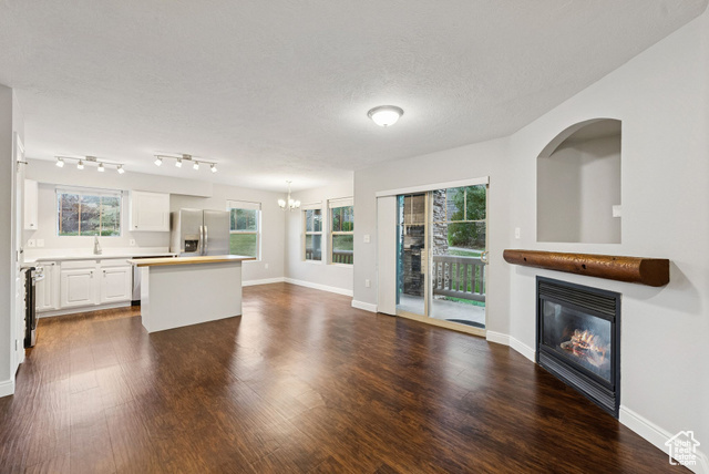 Property Photo: 1729 Fox Bay Dr J104 UT 84032