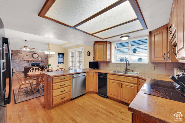 Property Photo: 93 N Valley View Dr UT 84054