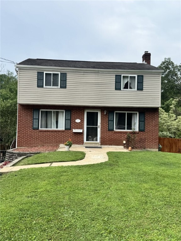 Property Photo: 1541 Sugarloaf PA 15239