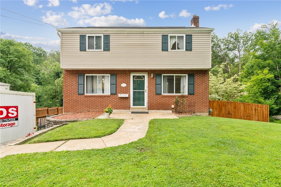 Property Photo: 1541 Sugarloaf PA 15239