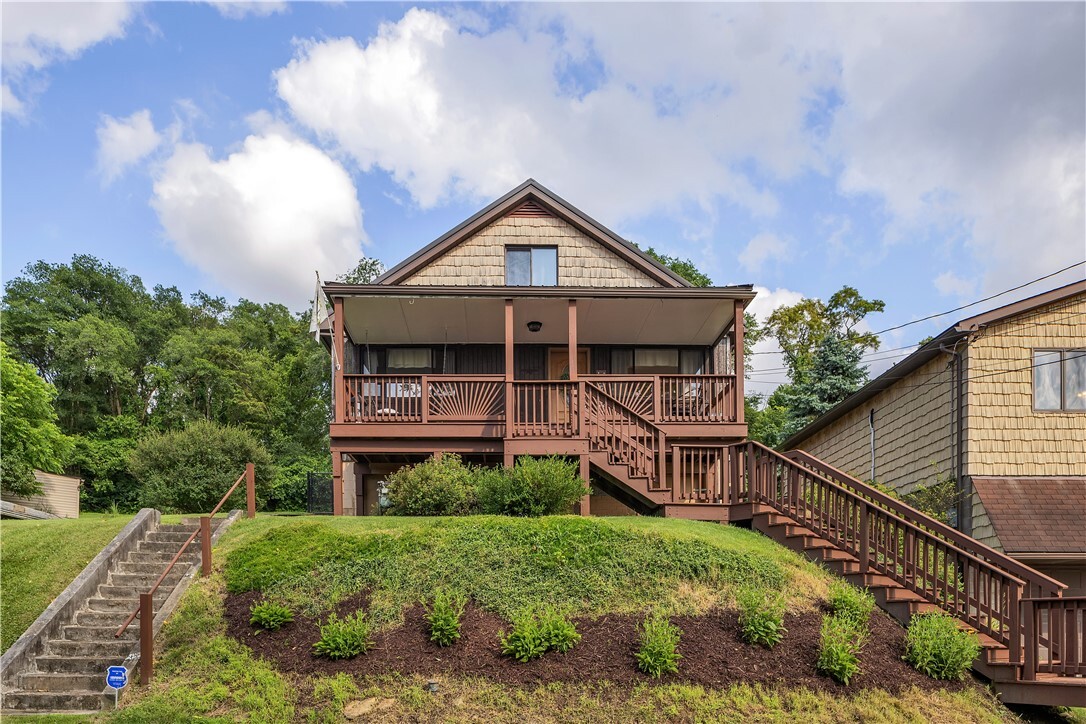 Property Photo: 2320 Hill St PA 15235