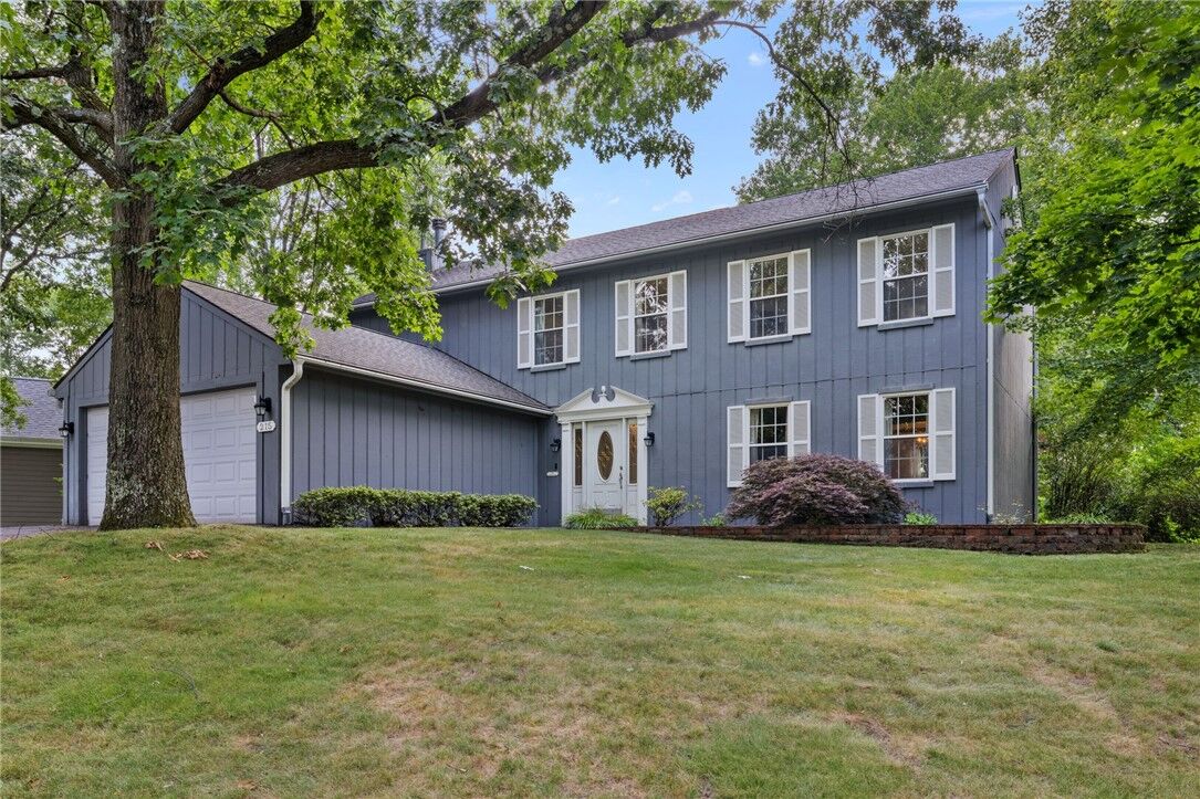 Property Photo: 215 Lafayette Dr PA 16066