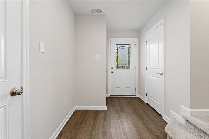 Property Photo: 223 Chesna Dr PA 15234