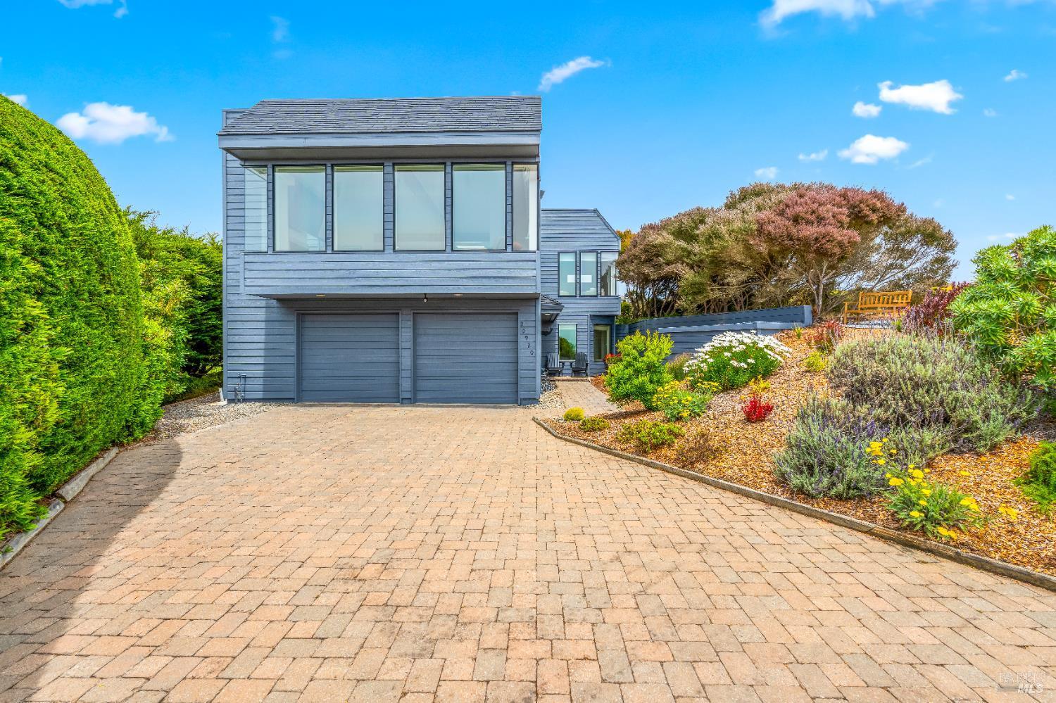 Property Photo: 20920 Grebe Court CA 94923