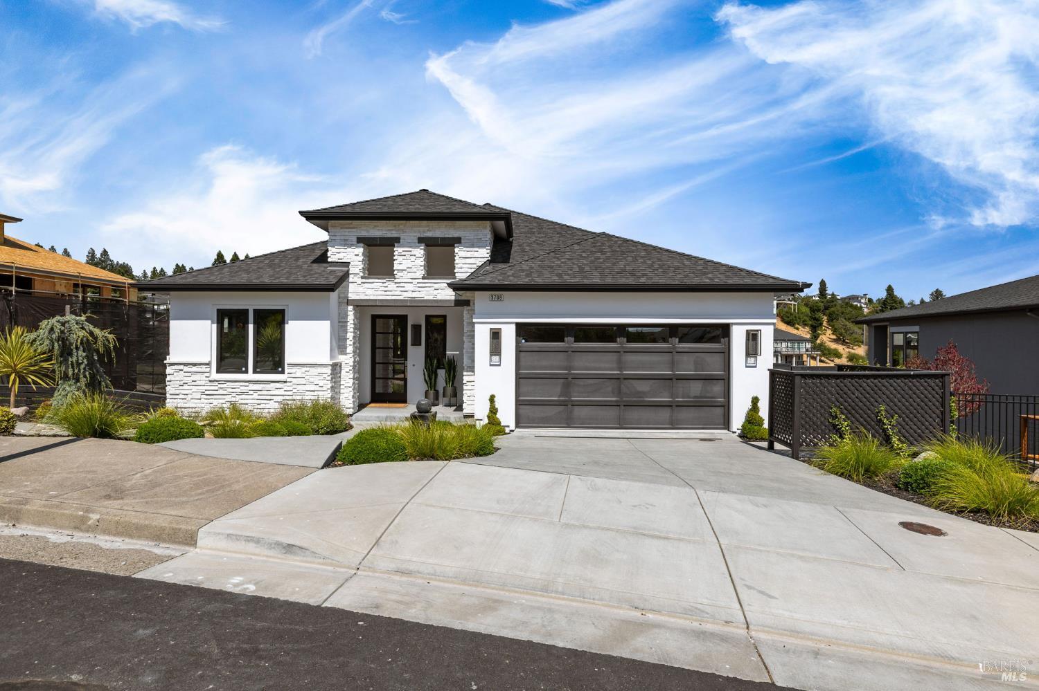 Property Photo: 3708 Llyn Glasyln Place CA 95403