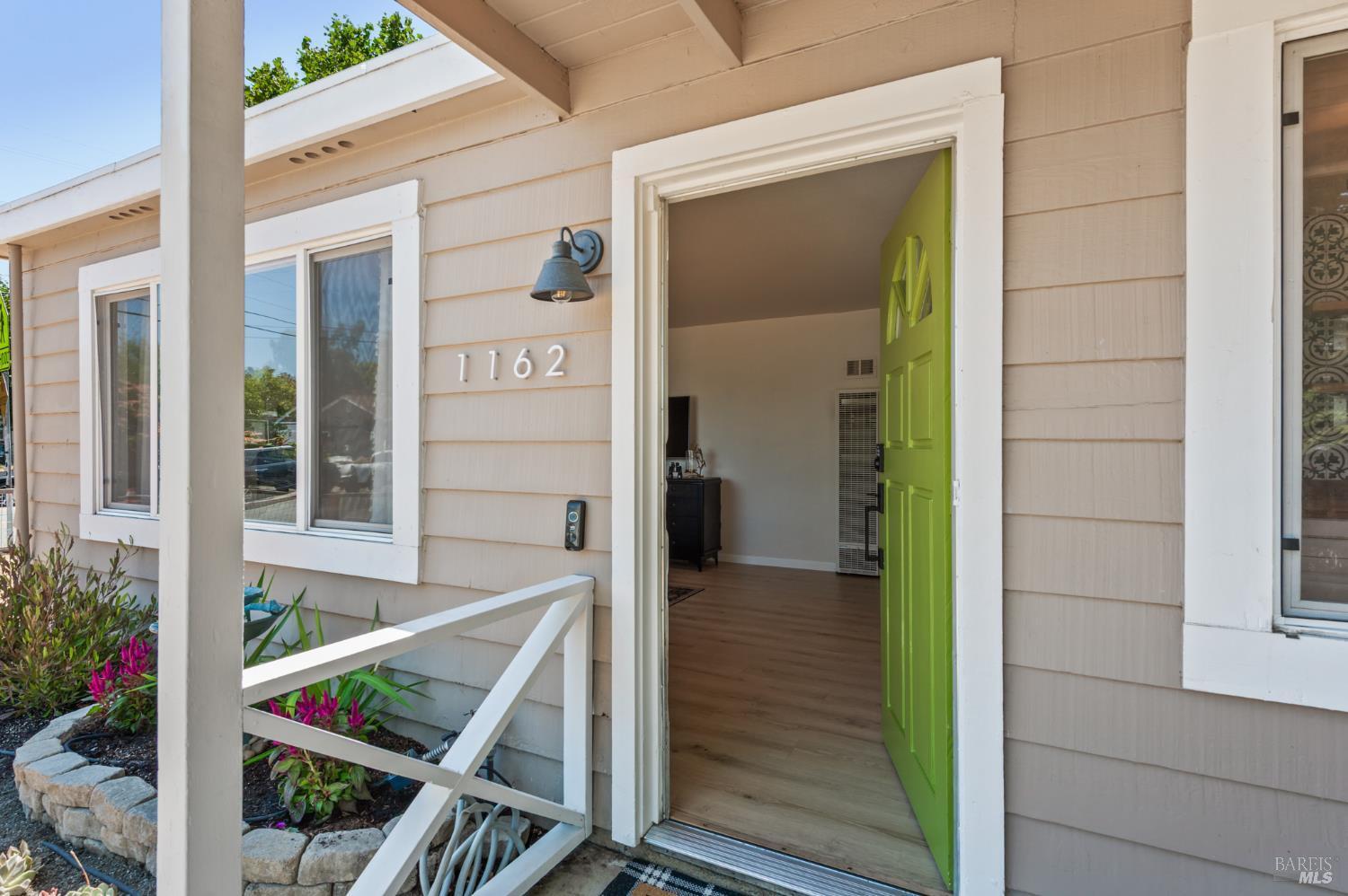 Property Photo: 1162 San Domingo Drive CA 95404