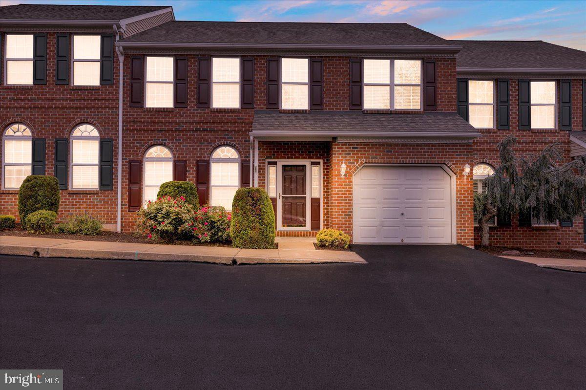 Property Photo: 3 Fallowfield Circle PA 19607
