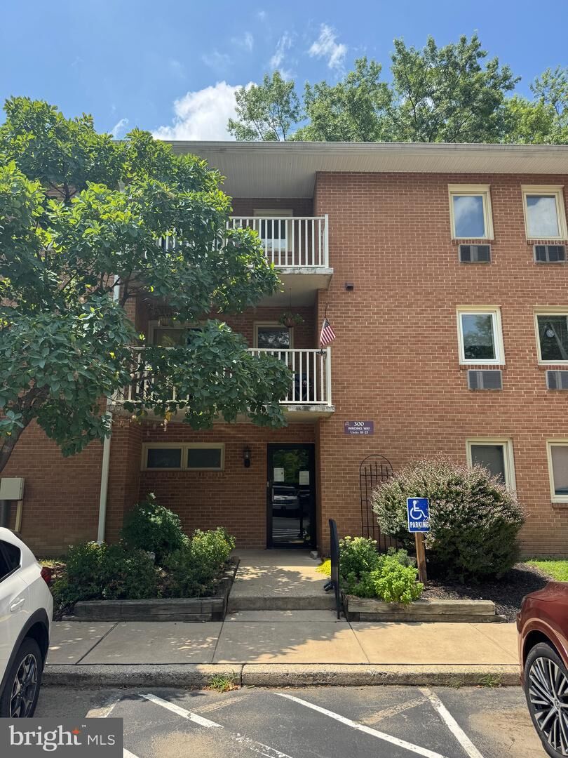 Property Photo: 300 Winding Way B-18 PA 19335