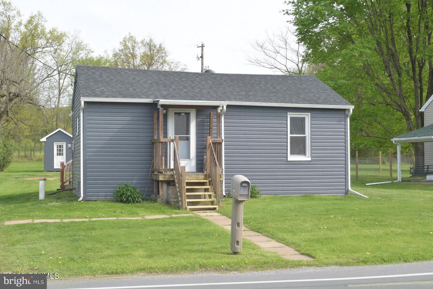 Property Photo:  431 Paxtonville Road  PA 17842 