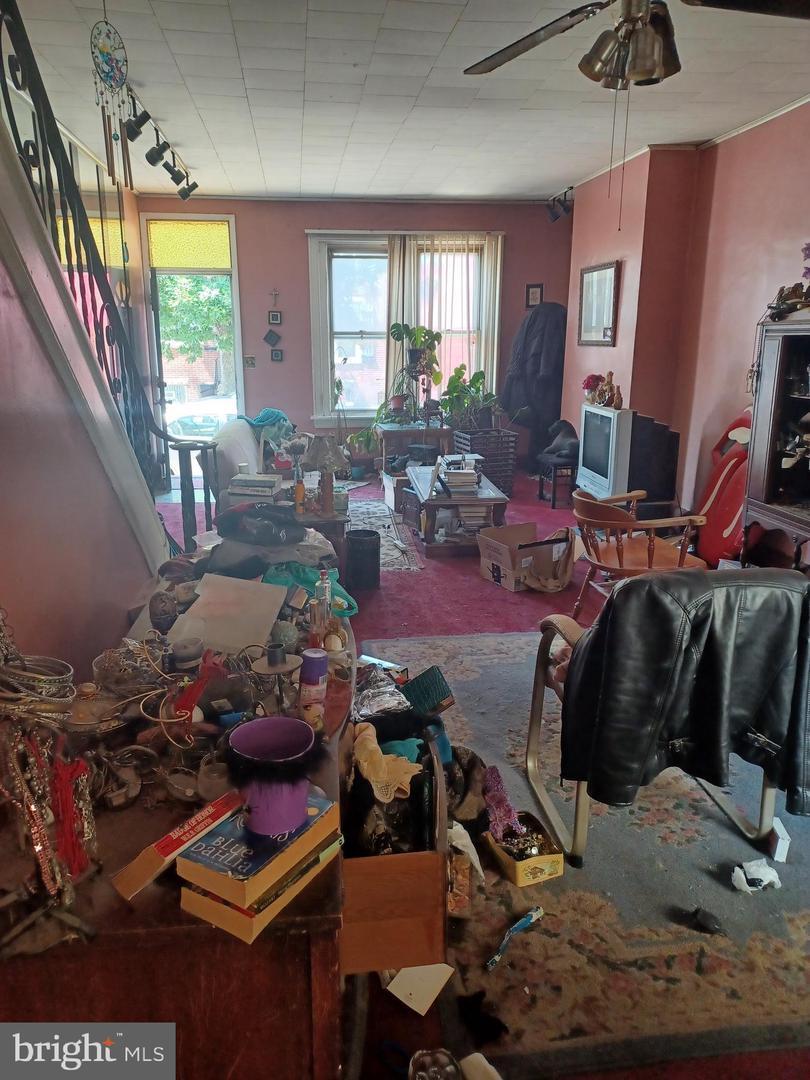Property Photo: 4705 Knorr Street PA 19135