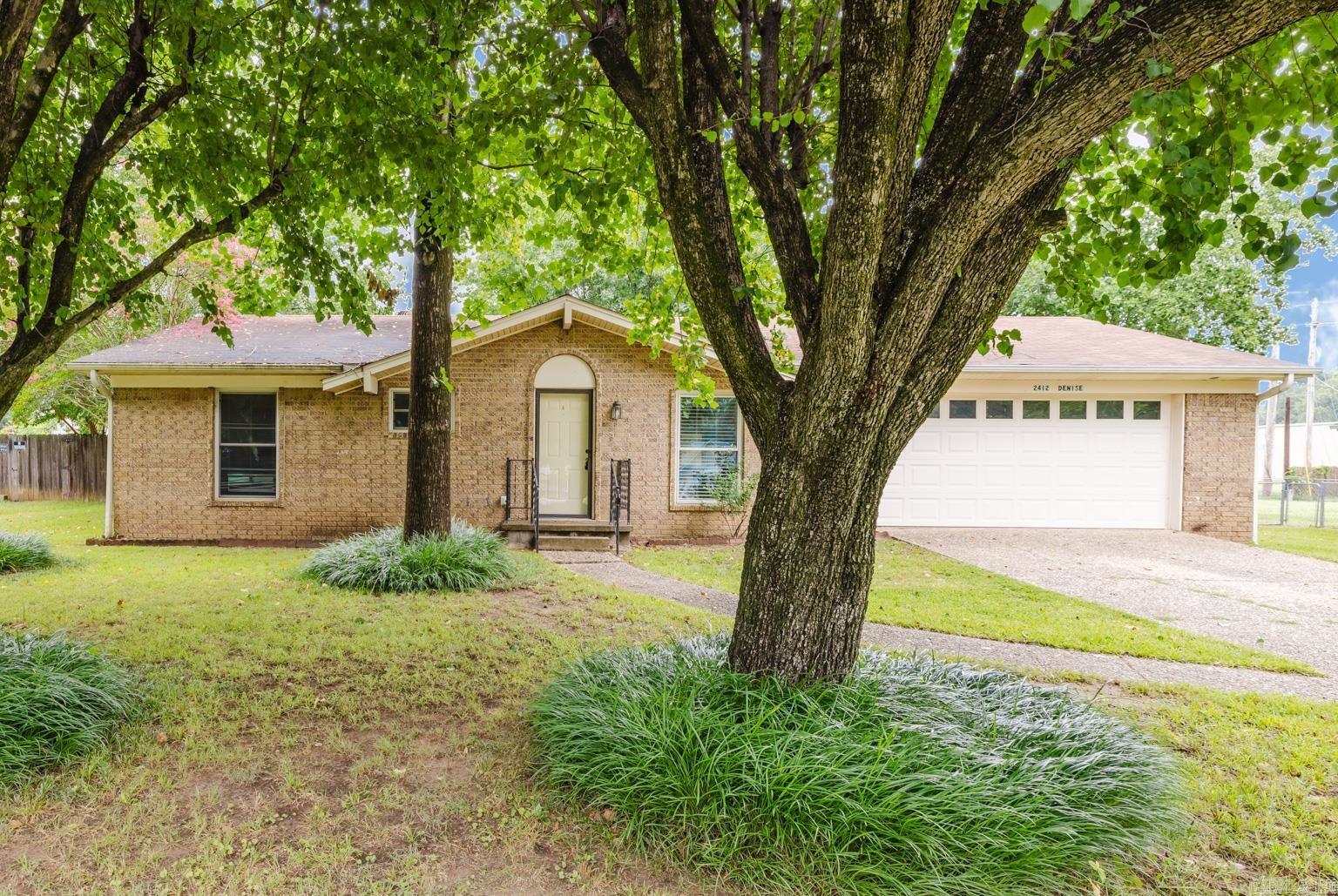 Property Photo:  2412 Denise Drive  AR 72015 