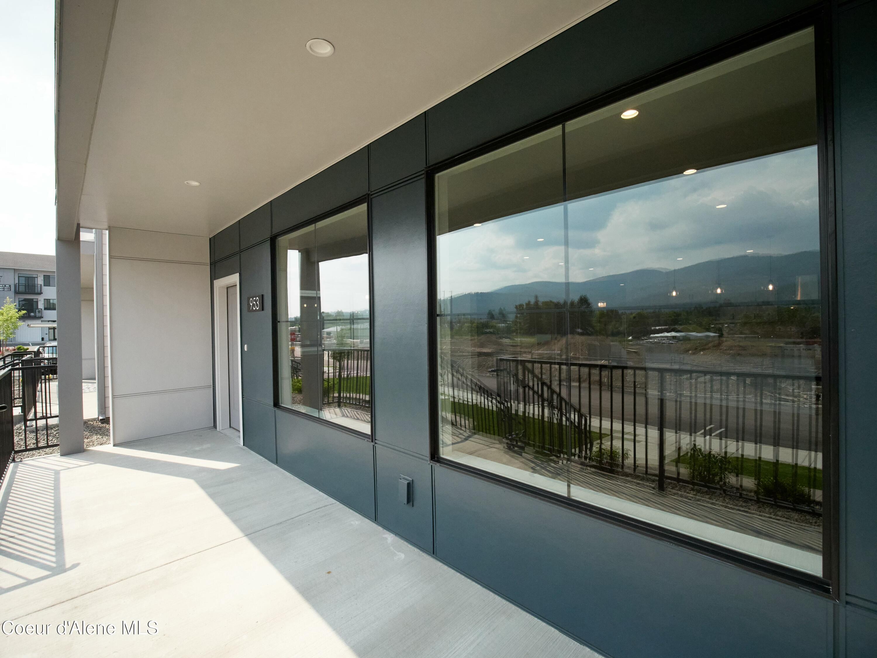 Property Photo: 953 E Railroad Ave ID 83854