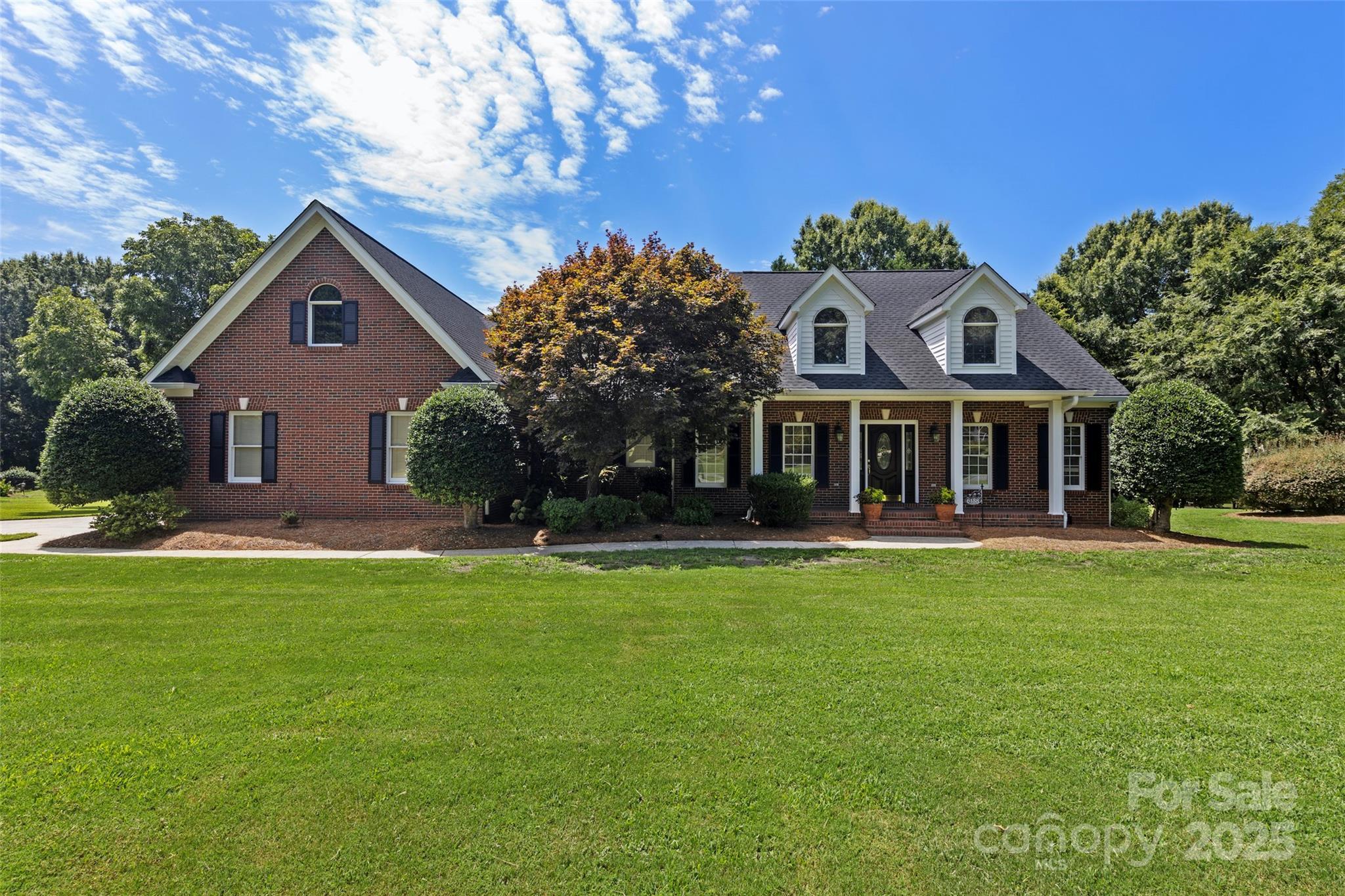 Property Photo: 6138 Highview Road NC 28104