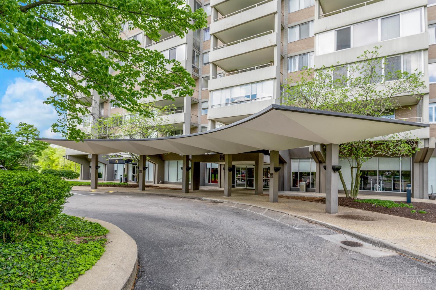 Property Photo: 2324 Madison Road OH 45208