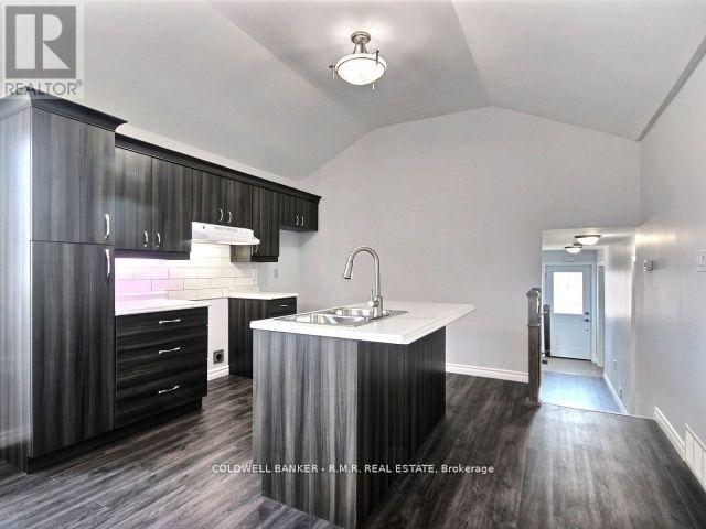 Photo de la propriété: 394 Ontario Street ON K9A 3B8