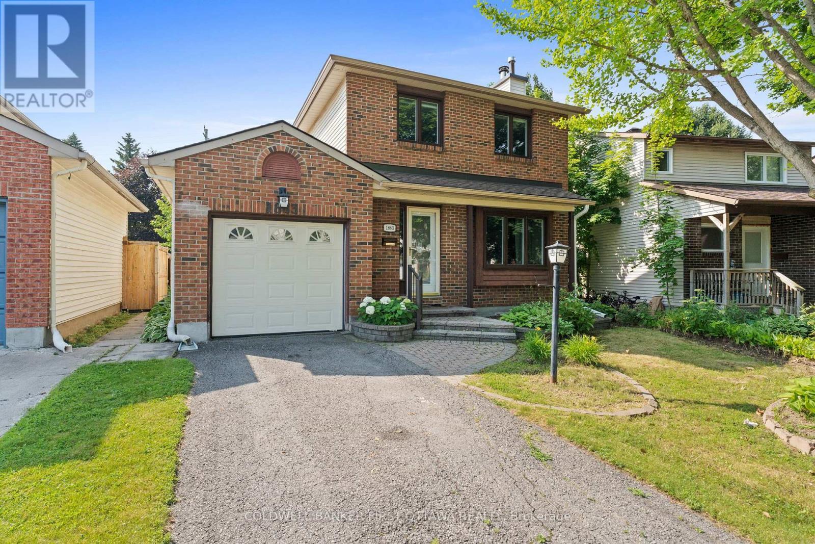 1883 Des Prairies Avenue  Ottawa ON K1E 2R5 photo