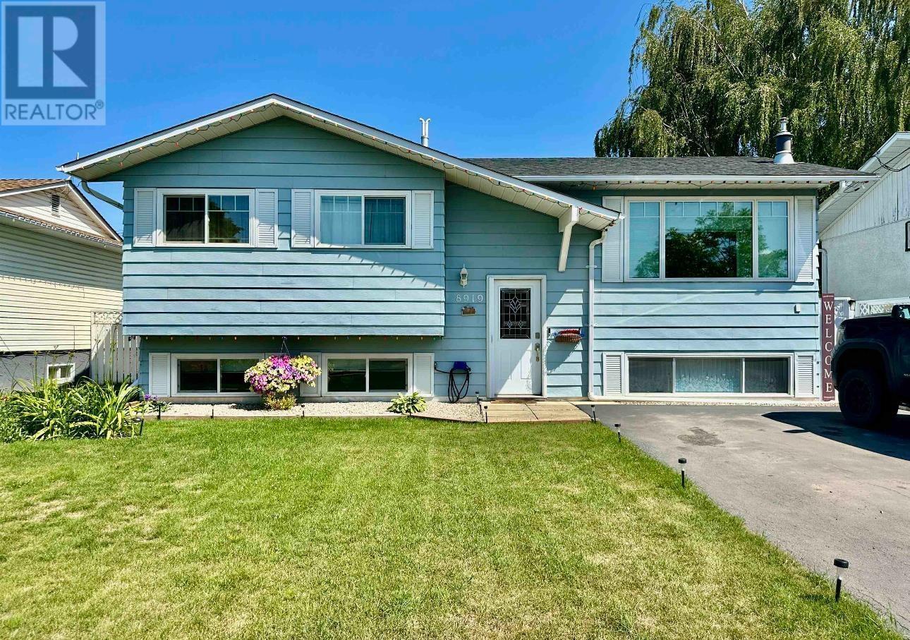 8919 90 Street  Fort St. John BC V1J 4Z1 photo