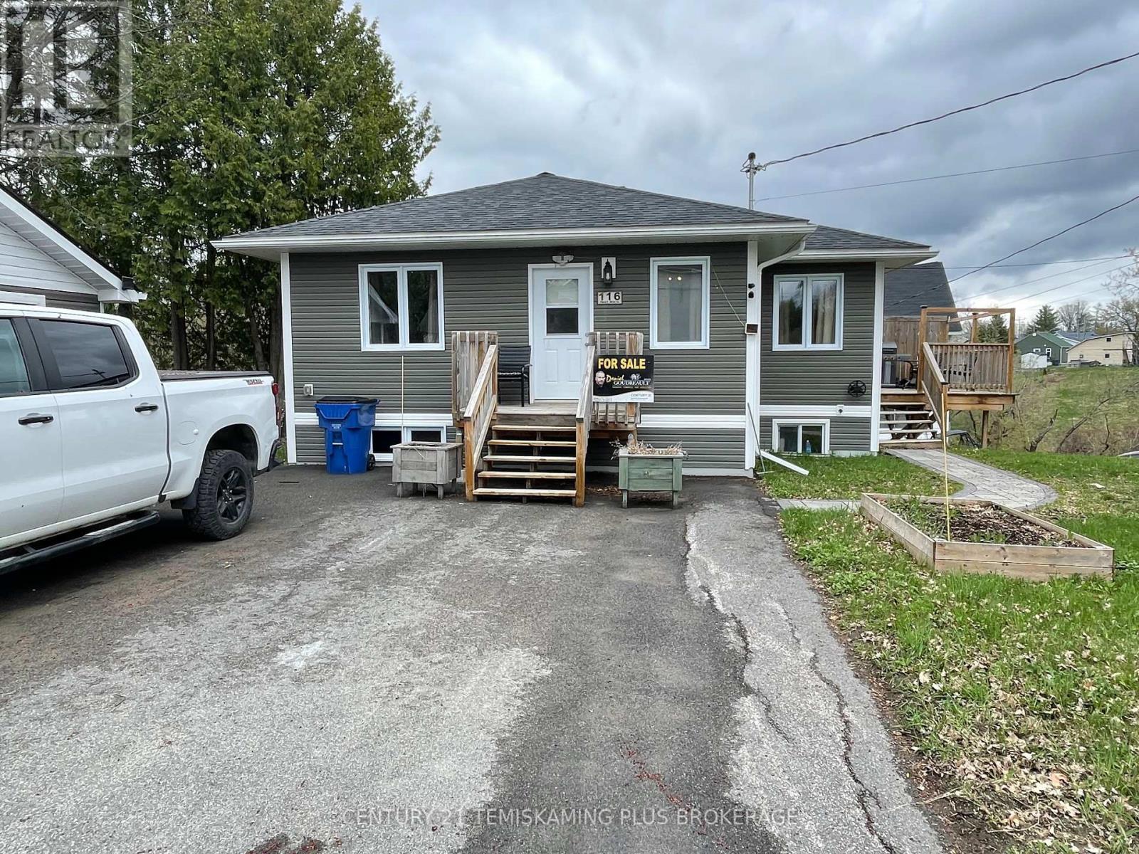 Property Photo: 116 Paget Street North ON P0J 1P0