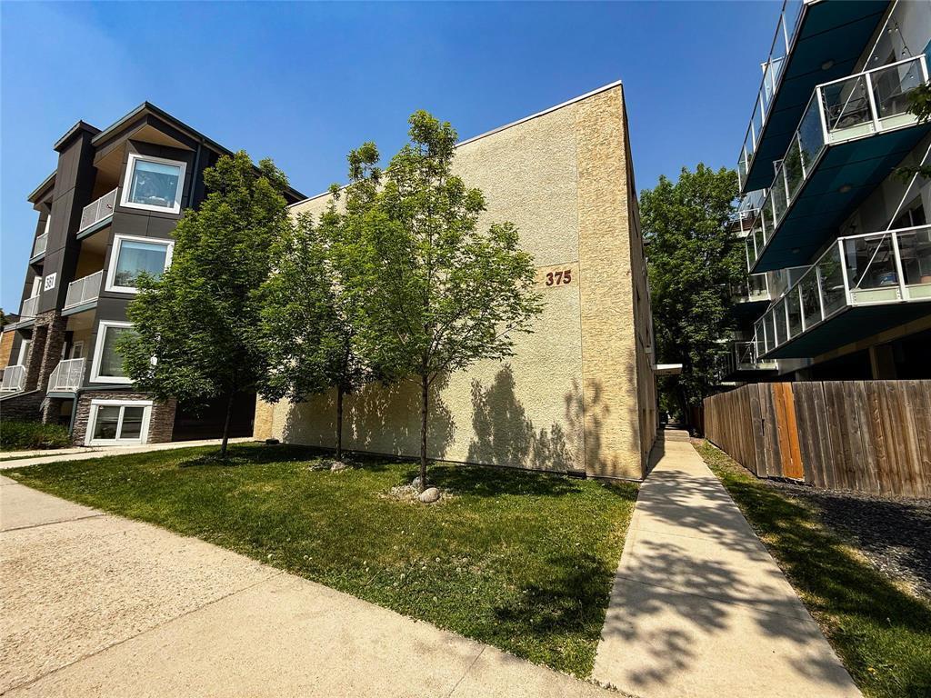 375 Stradbrook Avenue  Winnipeg MB R3L 0J7 photo