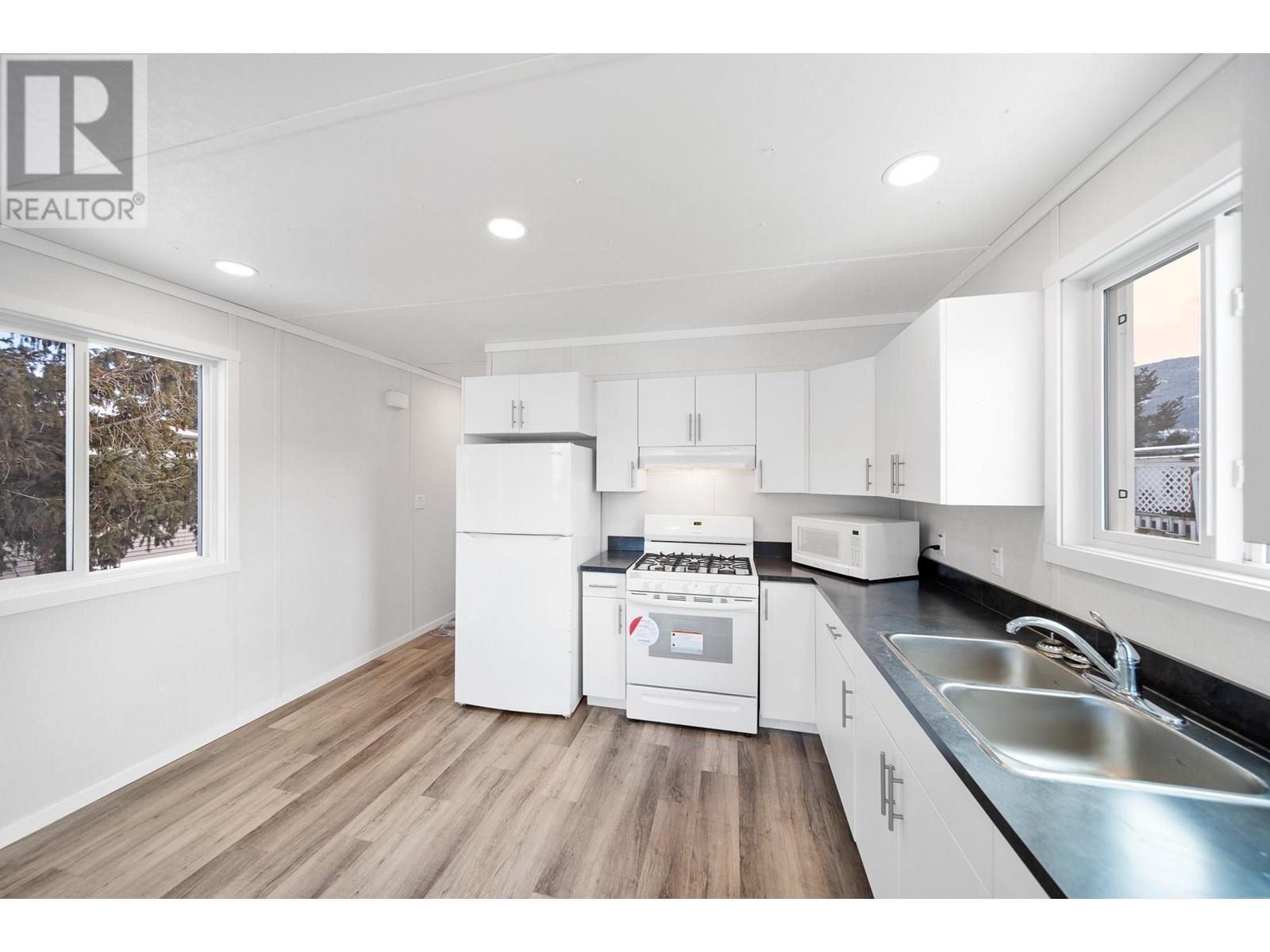 Property Photo: 2776 Clapperton Avenue 62 BC V1K 1G5