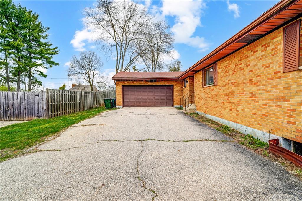 Property Photo: 4969 Dayton Liberty Road OH 45417