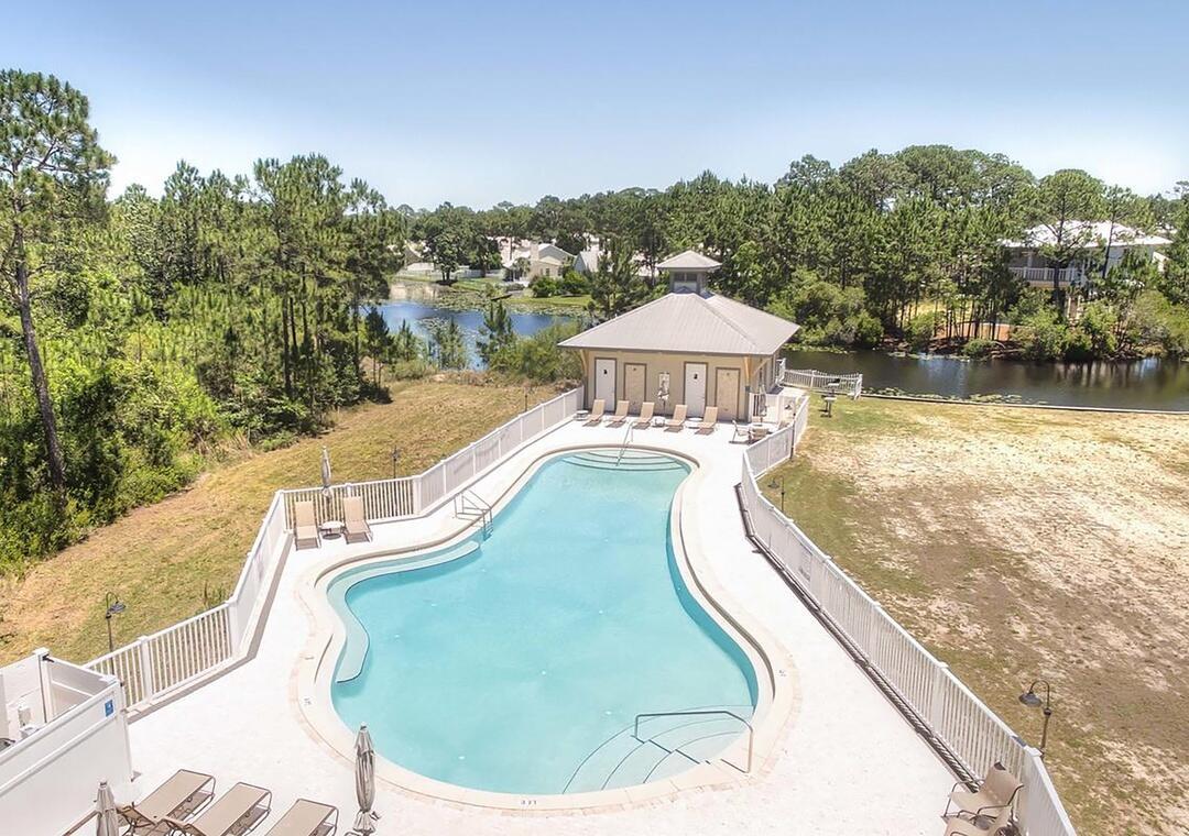 Property Photo:  231 Somerset Bridge Road Unit 2308  FL 32459 