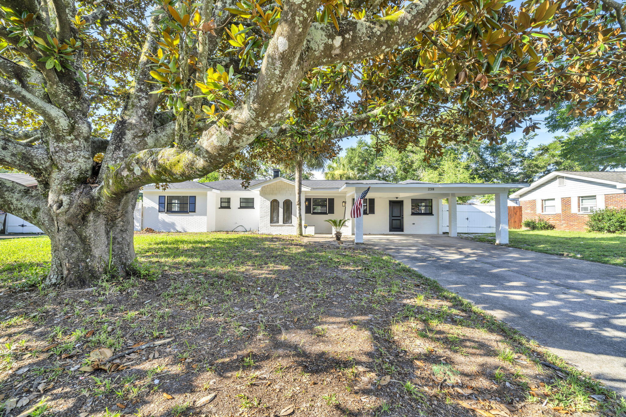 Property Photo: 238 NW Holmes Boulevard FL 32548
