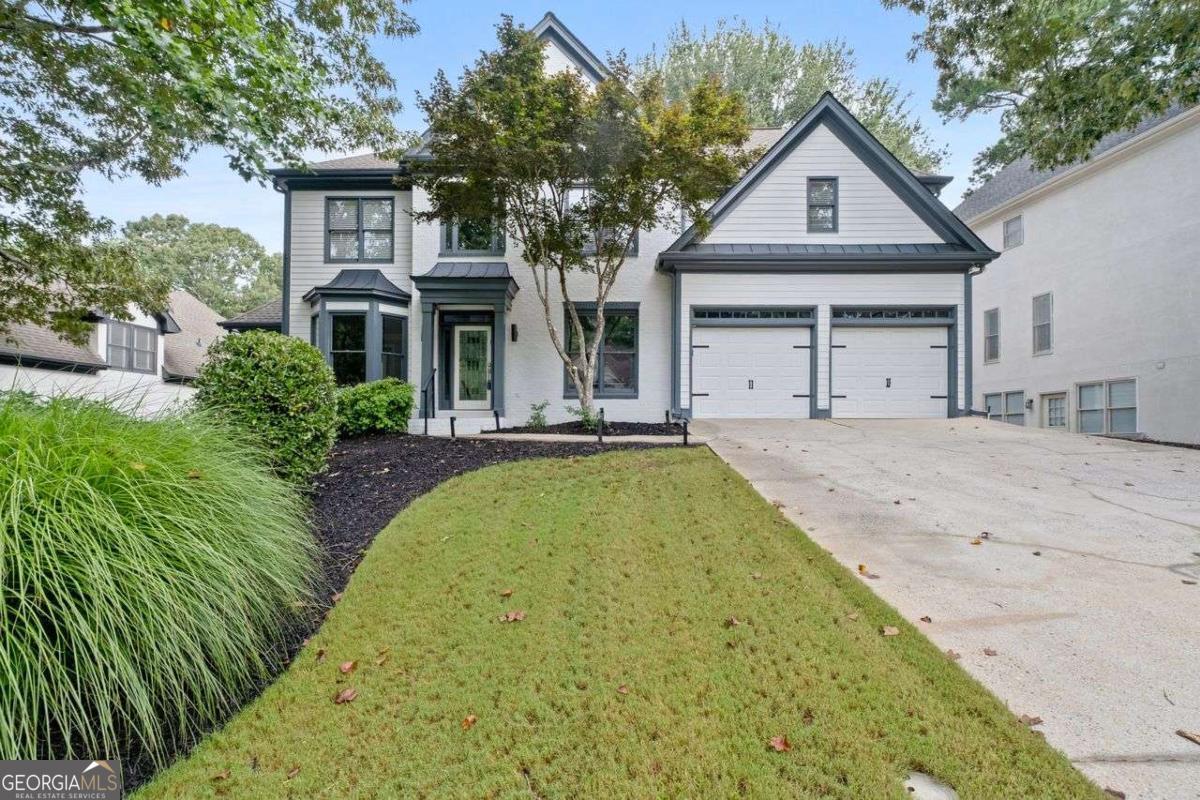 Property Photo: 515 Oak Bridge Trail GA 30022