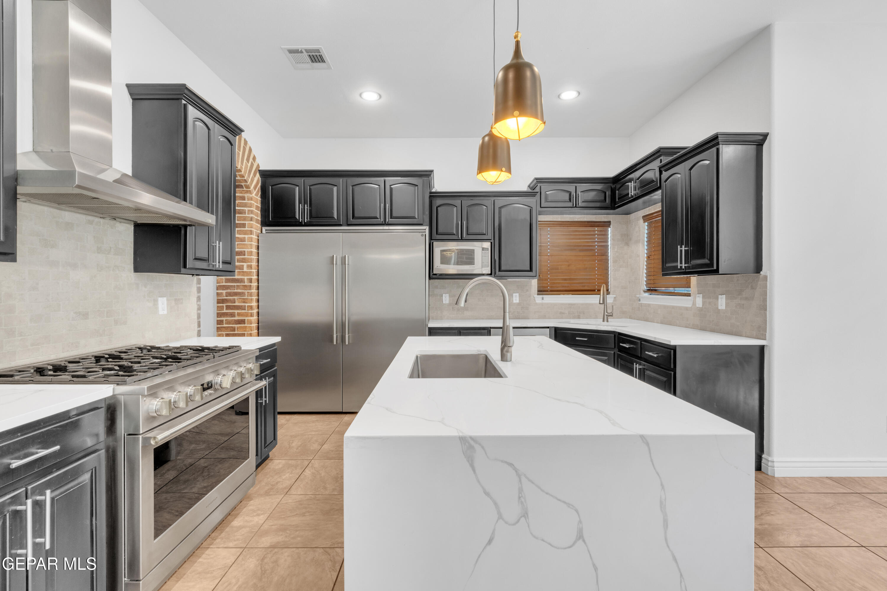 Property Photo: 5833 Sundale Road TX 79912