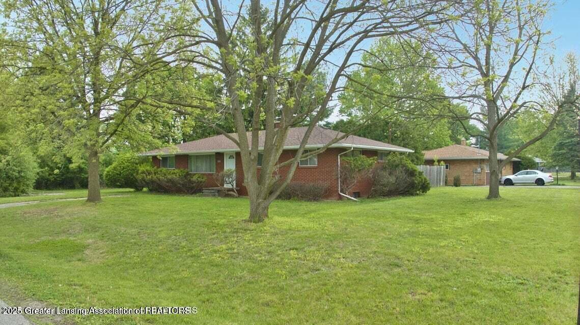 Property Photo: 5120 Wardcliff Drive MI 48823