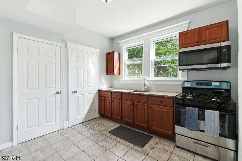 Property Photo: 314 Amherst St NJ 07018