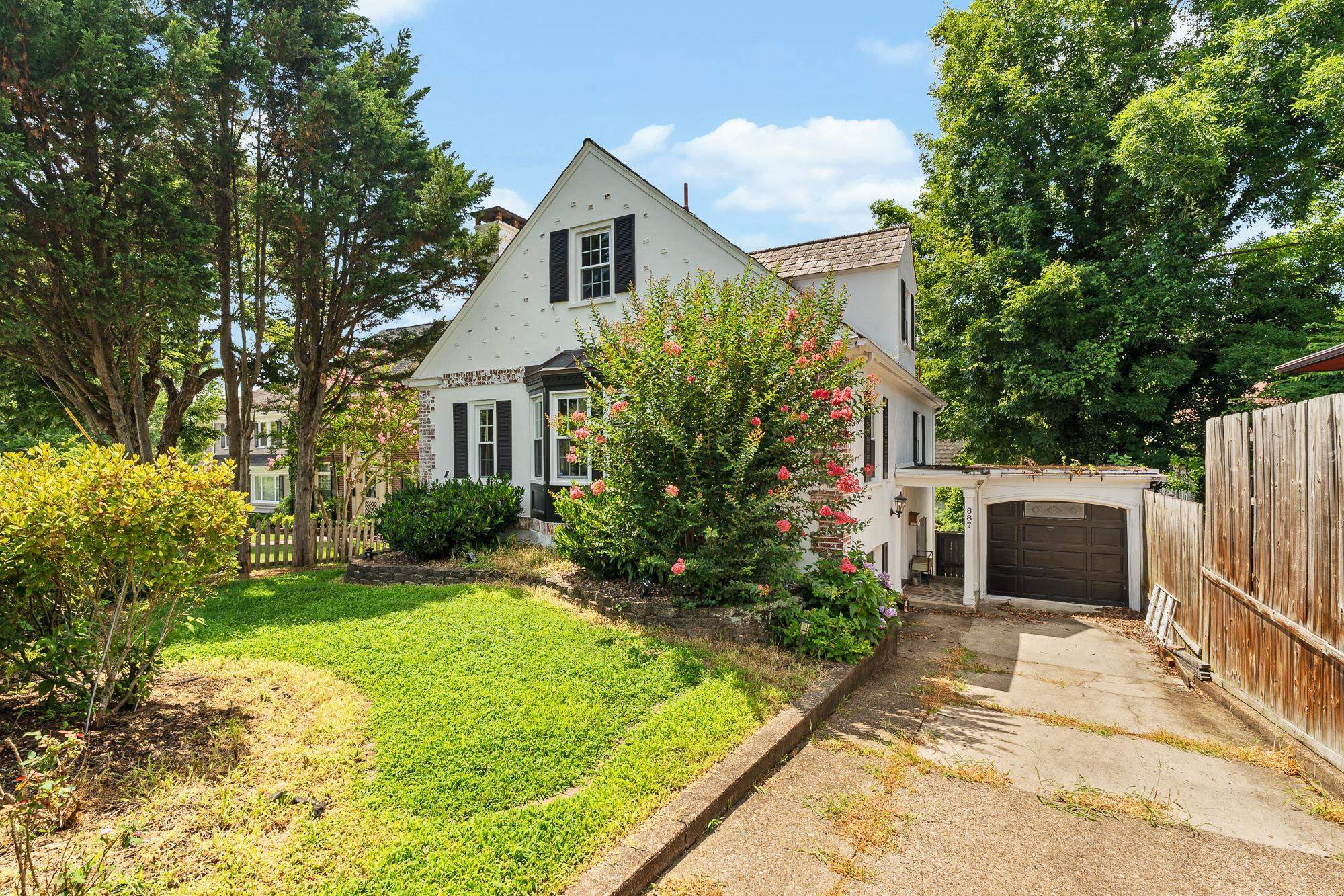 Property Photo: 887 Poplar Road WV 25302
