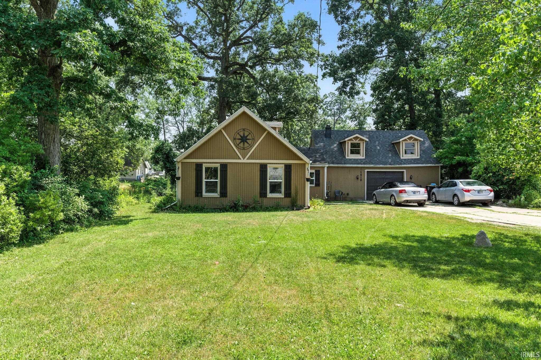 Property Photo:  1419 Wood Avenue  IN 46825 