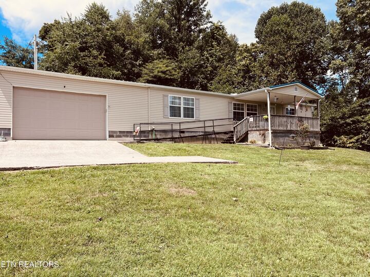 Property Photo: 142 Lone Holly Lane TN 37825