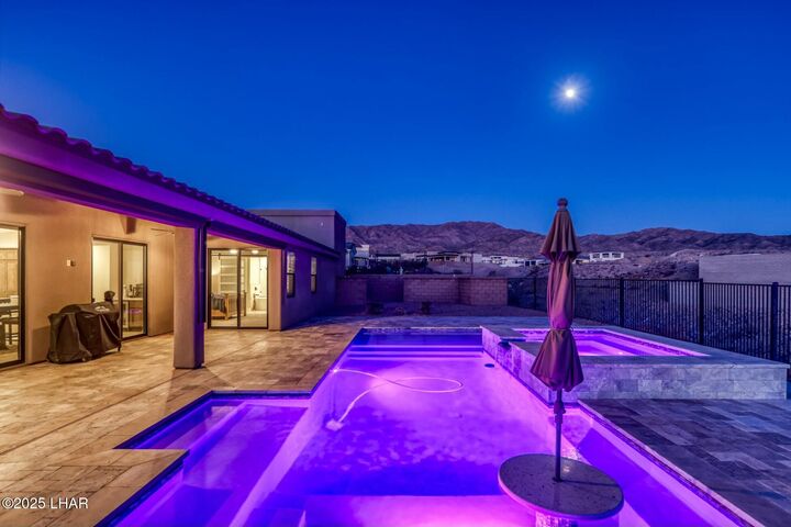 Property Photo: 6772 Avienda De Los Foothills AZ 86406