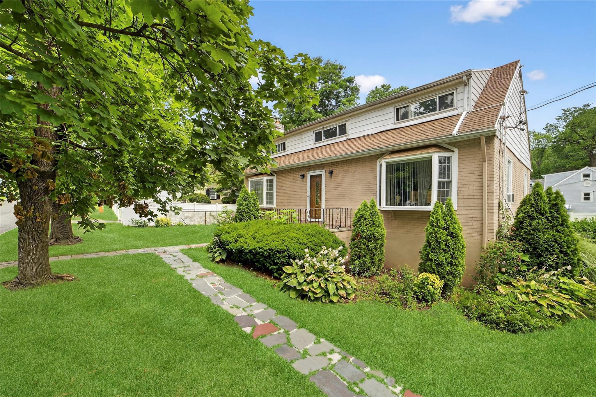 98 N Evarts Avenue  Elmsford NY 10523 photo